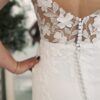 Wedding dress found on internet on bride